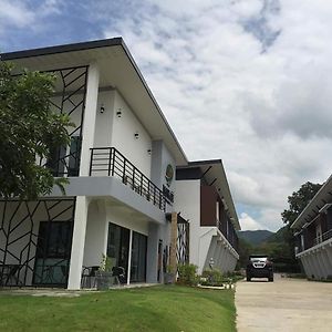 Makan Resort Kanchanaburi by Exterior photo