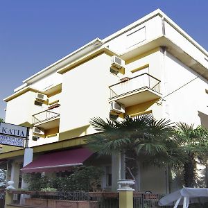 Hotel Villa Katia Rimini Exterior photo