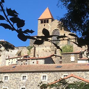 Auberge De Chanteuges Hotell Exterior photo