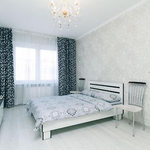 1 Вулиця Софії Русової Leilighet Kiev Exterior photo