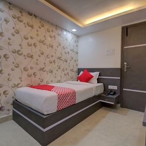 Oyo 17188 A K Residency Hotell Ranchi Exterior photo