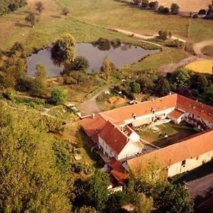 La Ferme Des Moulineaux Hotell Bailly  Exterior photo