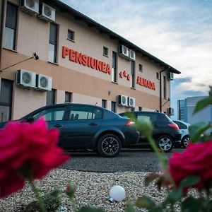 Pensiunea Almada Hotell Arad Exterior photo