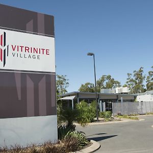 Vitrinite Village Middlemount Exterior photo