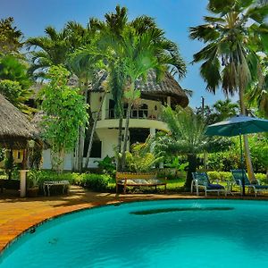 Upani In Diani Bed & Breakfast Diani Beach Exterior photo