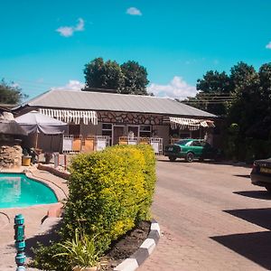 Golden Days Executive Lodge Lusaka Exterior photo