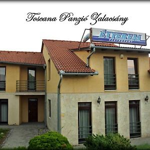 Toscana Etterem Es Panzio Bed & Breakfast Zalacsány Exterior photo