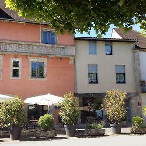 Le Relais De La Tour Hotell Figeac Exterior photo