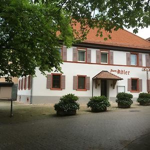 Gasthaus Zum Adler Leilighet Baden-Baden Exterior photo