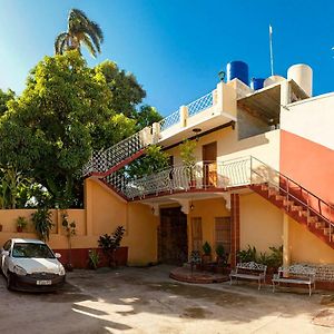 Hostal Casa Tuto & Cari Hotell Trinidad Exterior photo