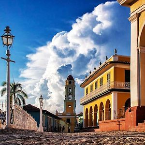 Haydee Y Evelio A&D Hotell La Popa Exterior photo