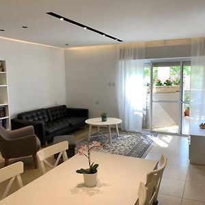 Luxury Green View Apartment Rishon LeZion Exterior photo