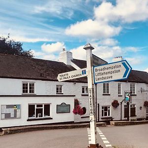 The Sea Trout Inn Totnes Exterior photo