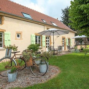 Gite Domaine De La Guinchere Hotell L'Hopital-le-Mercier Exterior photo