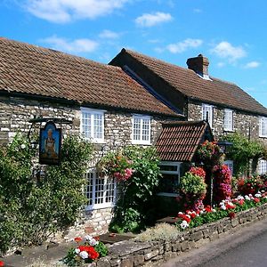 The Carpenters Arms Hotell Pensford Exterior photo