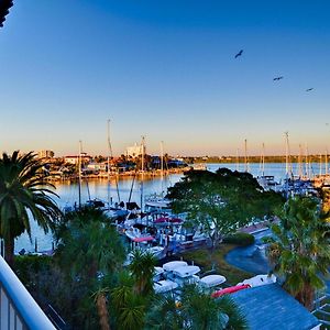 Bayside Condos 29 City And Bay Views 659 Clearwater Beach Room photo