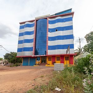 Oyo 15663 Sri Karuna Residency Hotell Thanjavur Exterior photo