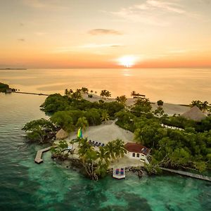 Royal Belize Hotell Thatch Caye Exterior photo