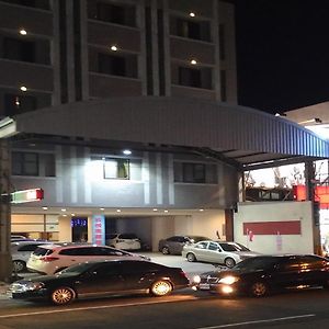 欣悅 商務 旅店 Hotell Toufen Exterior photo