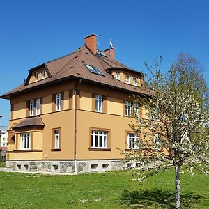 Kavarna A Penzion Reichl Hotell Králíky Exterior photo