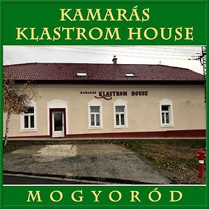 Kamaras Klastrom House Mogyoród Exterior photo