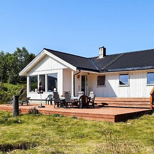 4 Star Holiday Home In Hennes Exterior photo