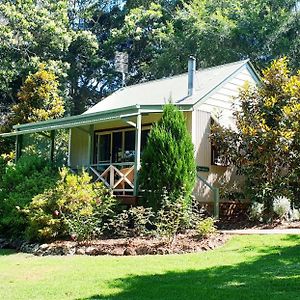 Bendles Cottages Maleny Exterior photo