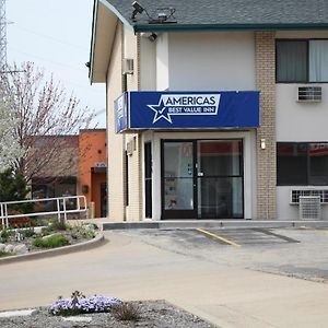 Americas Best Value Inn East Peoria Exterior photo