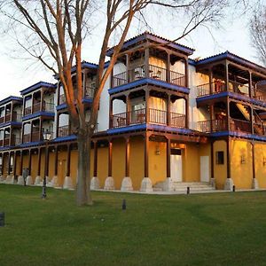 Parador De Manzanares Hotell Exterior photo