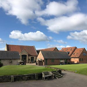 The Players Golf Club Hotell Bristol Exterior photo