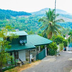 Riverview Guest Leilighet Kandy Exterior photo