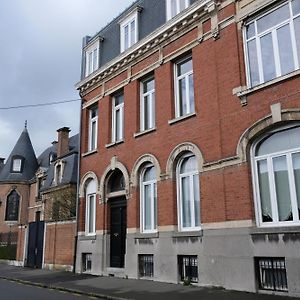 Maison D'Hotes Le 90 Hotell Armentières Exterior photo