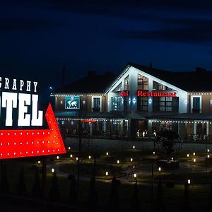 Geography Hotell Veresneve Exterior photo