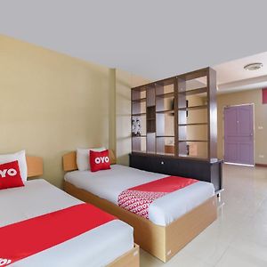 Oyo 762 Chompoo Hotell Nakhon Pathom Exterior photo