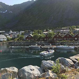 Kaikanten Gryllefjord Leilighet Exterior photo