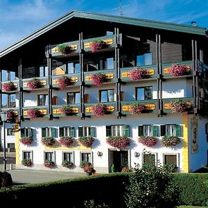 Tirolerhof Hotell Sankt Georgen im Attergau Exterior photo