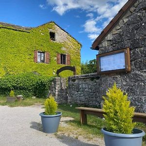 Auberge De Cadenas Hotell Veyreau Exterior photo