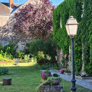 Le Beaugency Hotell Exterior photo