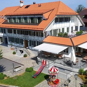 Gasthof Zum Schluessel Hotell Ueberstorf Exterior photo